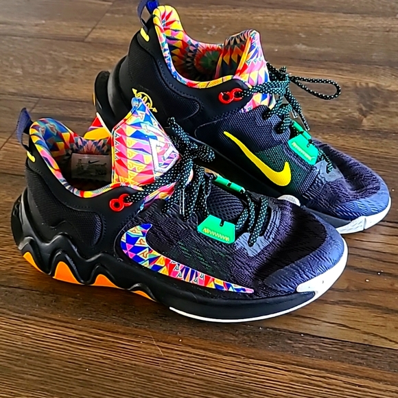 Nike Giannis Immortality 2 Electric Algae Youth Size 7 y US DQ1943-002 - Picture 1 of 6